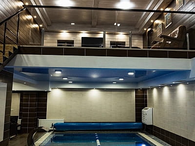 критий басейн SPA-зони в готельно-ресторанному комплексі Maximus на вулиці Електроапаратна у Луцьку