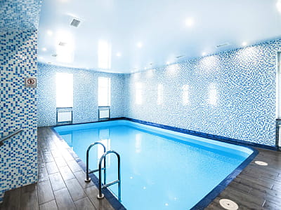 Басейн SPA-комплексу в заміському комплексі «Софія» у селі Велика Омеляна неподалік від Рівного