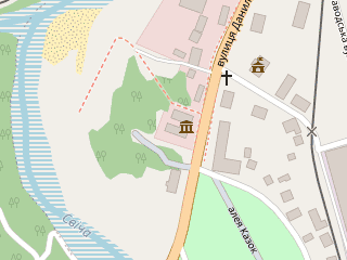 Розташування Центр спадщини Вигодської вузькоколійки на мапі; Data: © OpenStreetMap contributors, SRTM, GEBCO, SONNY's LiDAR DTM, NASADEM, ESA WorldCover; Maps © Tracestrack