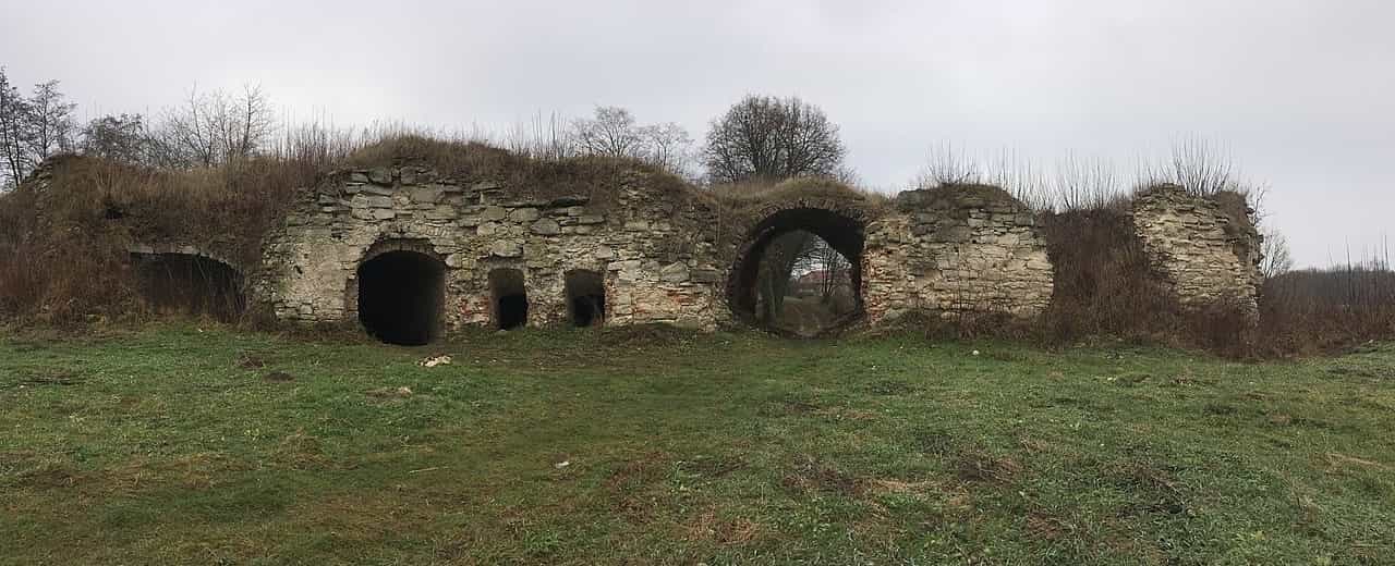 Залозецький замок в Тернопільській області