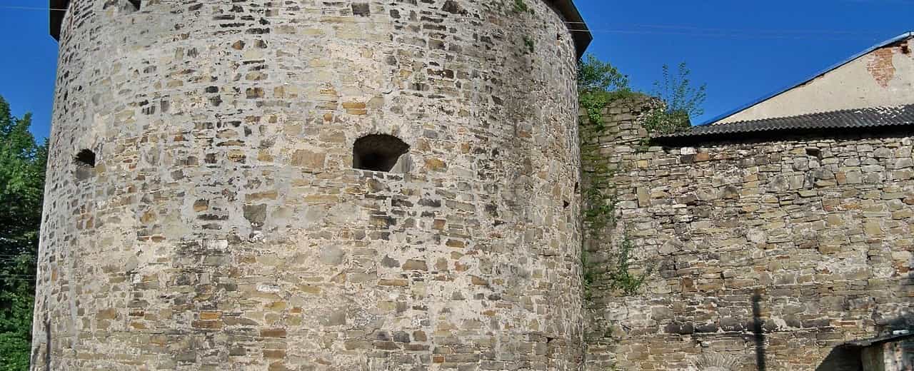 Замок в селі Буданів Тернопольської області