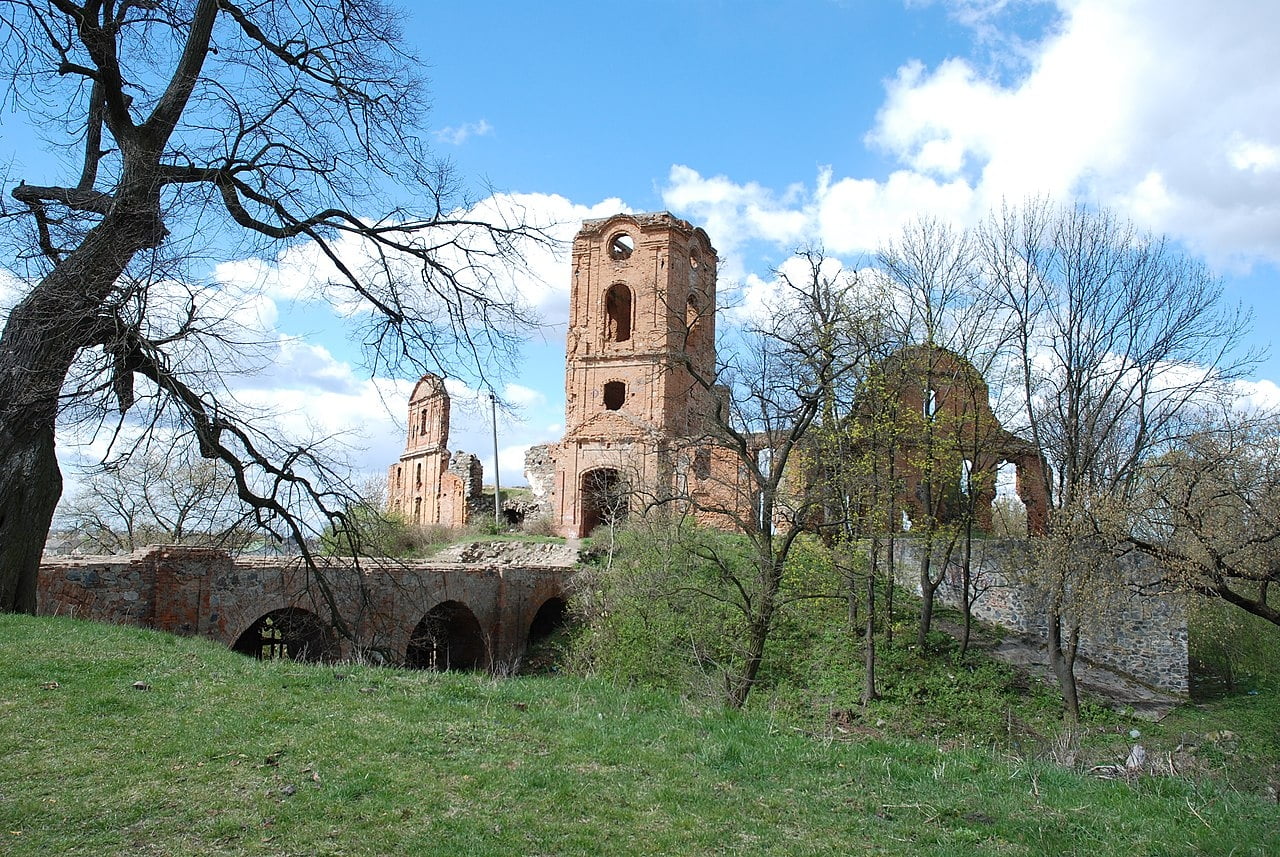 Корецький замок у місті Корець Рівненської області
