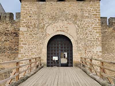 В'їзна вежа у державному історико-архітектурному заповіднику "Хотинська фортеця"