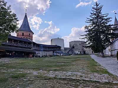 Стара фортеця у Кам'янці-Подільському є найвідомішим музеєм-заповідником. 