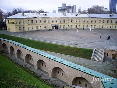«Київської фортеця» - місце, де відбувалися різні історичні події.