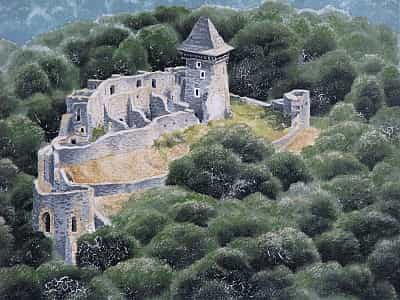 З Невицьким замком пов'язано багато гарних легенд. Одна з них про залишки водоймища, які можна побачити на території фортеці.