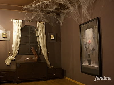 Квест-кімната "Гостьовий будинок привида" на Подолі в Києві